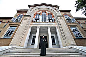 Kin Kapısı’nı açmayız