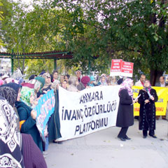 Başörtülülere zenci muamelesi