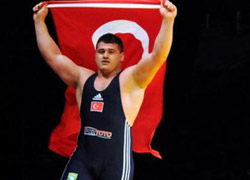 Olimpiyatlarda ilk madalya geldi