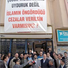Tepki Üzmez'e mi, Vakit'e mi?