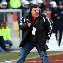 Yılmaz Vural'a 4 maç ceza