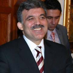 Gül, büyük ödülü kimlere verdi?
