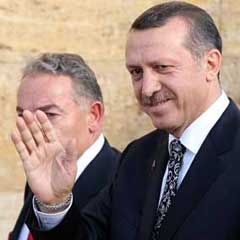 Erdoğan, AK Parti Diyarbakır teşkilatına geldi