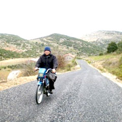 Öğretmenler, Hatay'ın köylerinde ulaşım sıkıntısı çekiyor