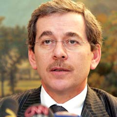 Şener, 'ulusalcı' Haberal'in kanalında!