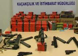 Minibüsten cephanelik çıktı