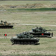 Kıbrıs'ta askeri tatbikat karşılıklı iptal edildi