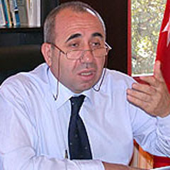 Osman rektör, lafı bırak işine bak