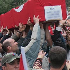 Şehit anası Golfçü Paşa'ya sordu: