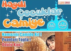 Namazını camide kılan çocuklar ödülü kapıyor