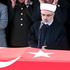 İmamlardan teröre lanet, şehide dua
