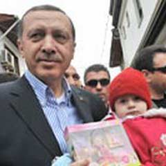 Erdoğan mahalleliyle bayramlaştı