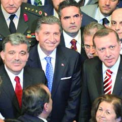 Başbuğ ve Baykal resepsiyona katılmadı
