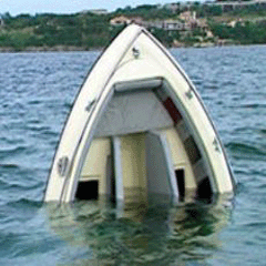 Alabora olan tekne 10 kişiye mezar oldu