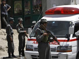 Afgan polis, Amerikalı askeri öldürdü