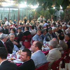 Gurbetçileri iftarda buluşturdu