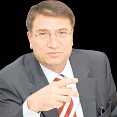 'Eryılmaz'dan CHP'li milletvekiline peşkeş çekildi'
