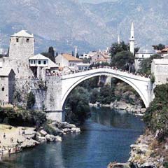 Kosovalılar Kadir Gecesi'ni sabaha kadar camilerde geçirdi