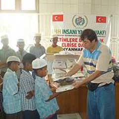 Ramazan'da bize iyilik yaraşır