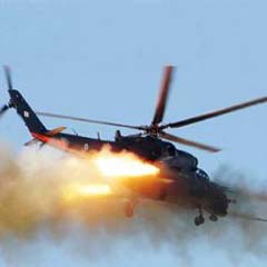 ABD'de helikopter evin tepesine düştü