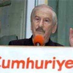 İlhan Selçuk’un iki yüzü