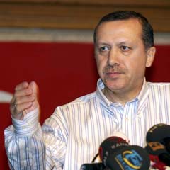 Başbakan'dan denizcilere destek