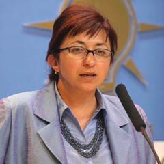 Kartel yazarına aynı tonda cevap!