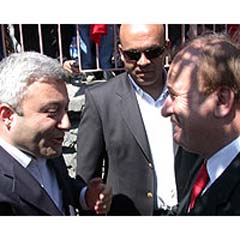 Tuncay Özkan, Eruygur'u ziyaret etti