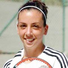 Millî tenisçi rakibine yenildi