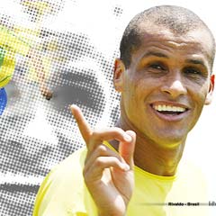 Rivaldo ilk golünü attı