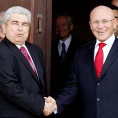 Talat: Çözüm için en elverişli zaman