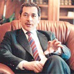 'Abdüllatif düşerken' Anadolu yollarında