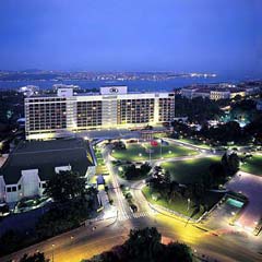 Hilton'u yazamayan kalem özgür olur mu?
