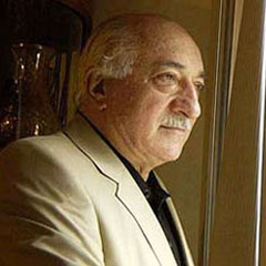 Gülen'e hakaret eden Arcayürek'e hapis istemi