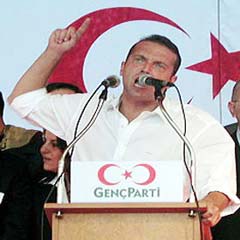 Yayıncılardan Cem Uzan'a kitap tavsiyeleri