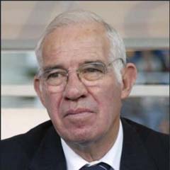 Aragones'ten yönetime övgüler