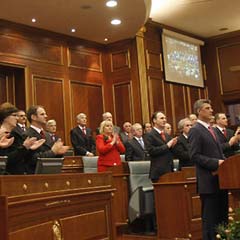 Sırp meclisi, AB anlaşmasına onay verdi