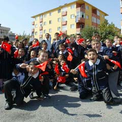 14 milyon öğrenci ders başı yaptı