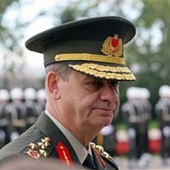 Sertliğini ABD'ye göster paşam!
