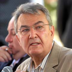 Darbeci Baykal'a istifa darbesi!