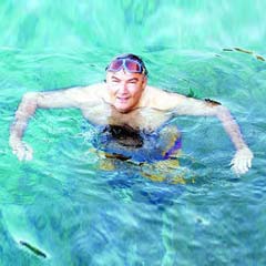 Rodos sözünü tutmadı Antalya'da yüzdü