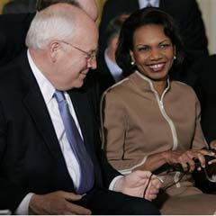 Cheney Gürcistan'a geliyor