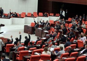 Tutuklu vekillere 'yeni anayasa' ayarı mı?