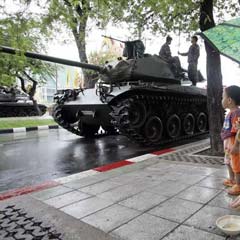 Tayland'da sular durulmuyor