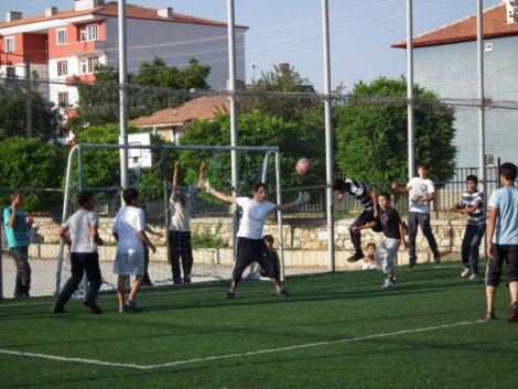 Kur'an kursları arası futbol maçı yapıldı