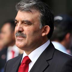 Gül, yarın İstanbul'da diploma törenlerine katılacak