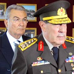Genelkurmay Baykal'ı içeri almadı