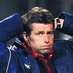 Yönetim Skibbe'ye sahip çıktı