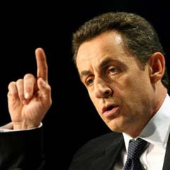 Sarkozy, Medvedev'i uyardı