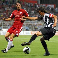 Kartal, pistten 90 dakika sonra havalandı (FOTO)